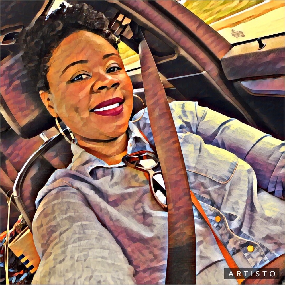 Meet your Posher, Kandi